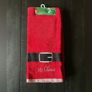 NWT! St. Nicholas Square, 2-Pack, “Mr. & Mrs. Clause” 26” x 25”, Hand Towels.